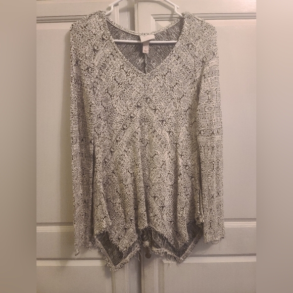 Knox Rose black & gray sharkbitwle frayed hem long sleeve tunic - Picture 1 of 4